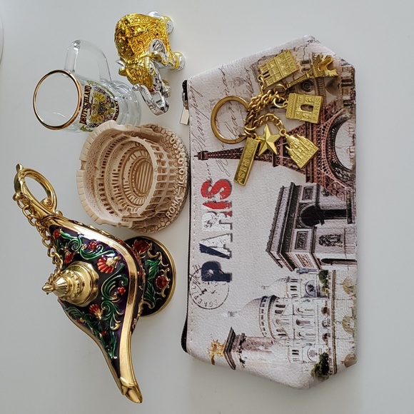 Travel Souvenirs and Home Decorations - Picture 1 of 11